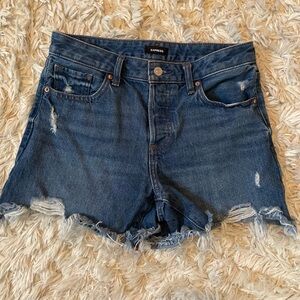 Express Boyfriend Short